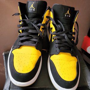 Air Jordan 1 mid New Love